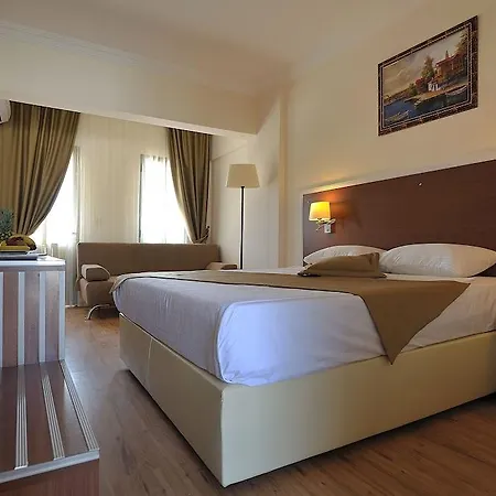 The Life Gumbet Hill 4*