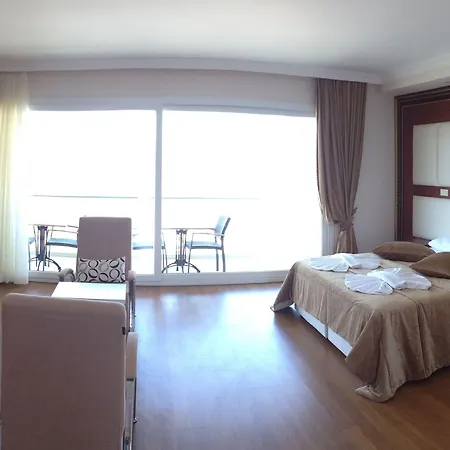 The Life Hill Hotel 4*