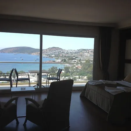 The Life Gumbet Hill 4*