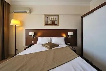 The Life Hill Hotel