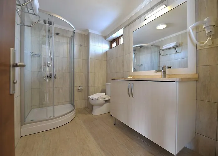 Otel The Life Hill 4*