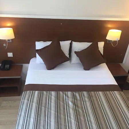 Hotel The Life Hill 4*